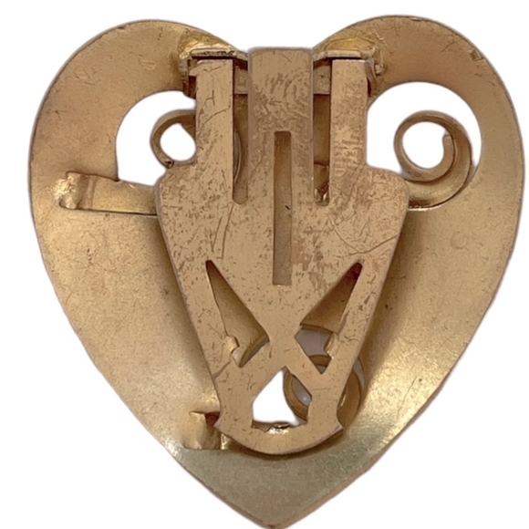 Vintage Gold Toned Heart Scarf Clips Scarf Slides Tee Shirt Clips Accessory - Picture 5 of 5